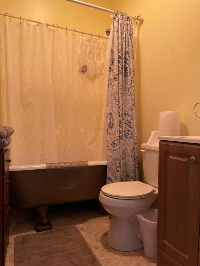 Grand Gables Inn Палатка Екстериор снимка