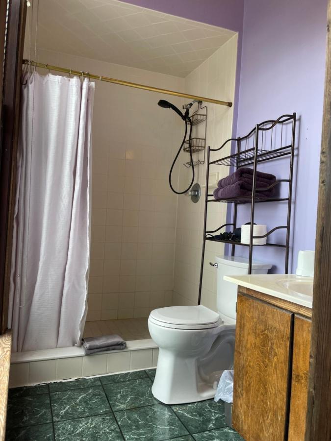 Grand Gables Inn Палатка Екстериор снимка