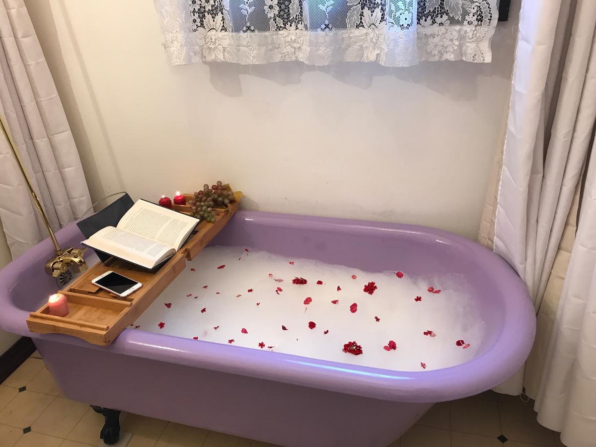 Grand Gables Inn Палатка Екстериор снимка