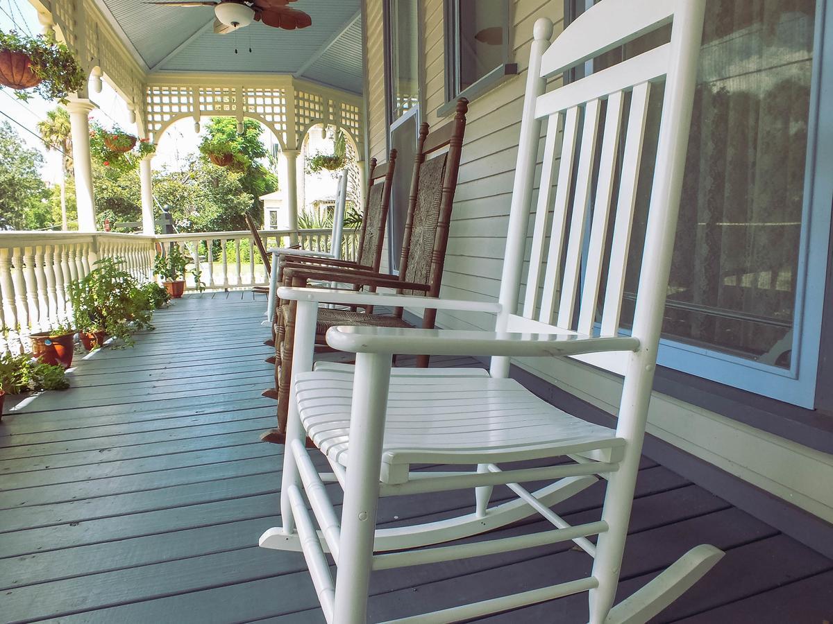 Grand Gables Inn Палатка Екстериор снимка